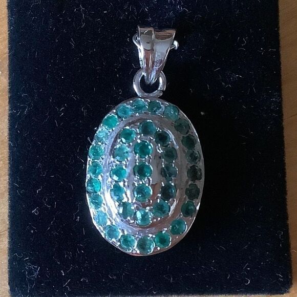 STERLING SILVER 925 EMERALD OVAL PENDANT - Picture 2 of 6